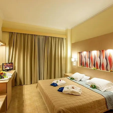 Отель Marianna Palace 4*