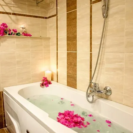 Marianna Palace 4*